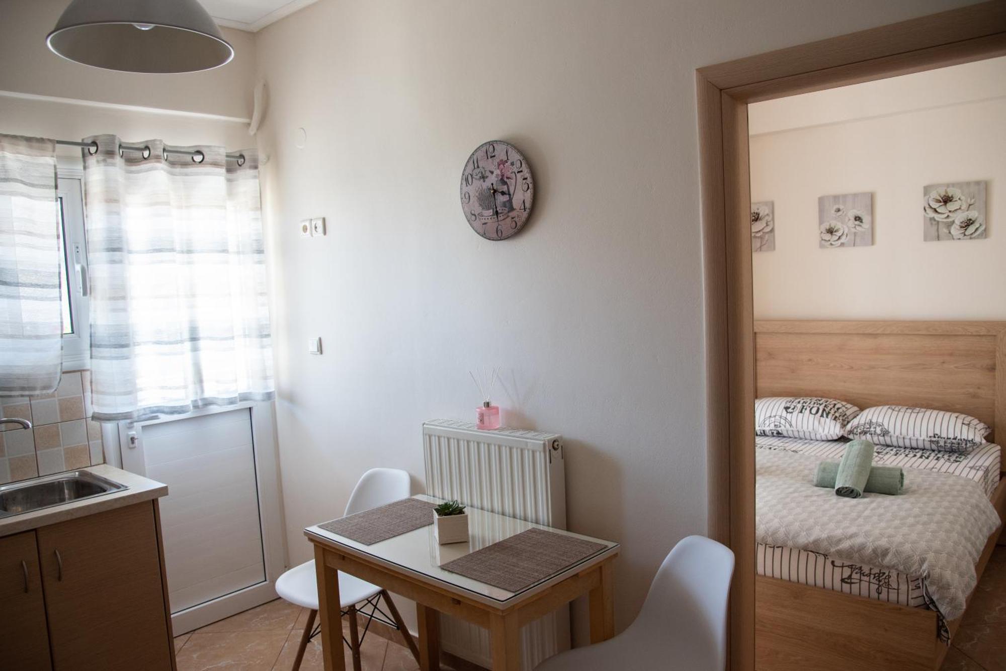 Modern At 2 Apartment